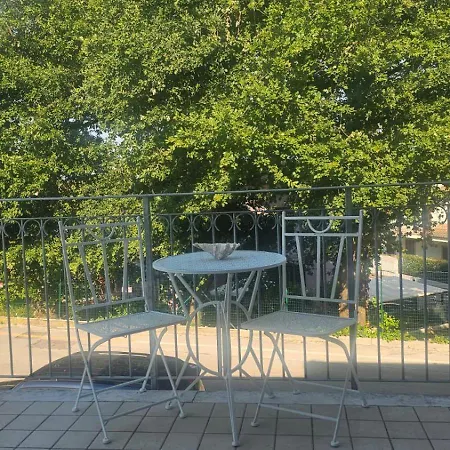 בית הארחה Nina 3*