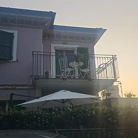 בית הארחה Nina 3*